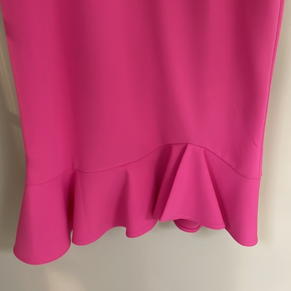 Betsey Johnson  Pink  V Neck Ruffle Flutter Hem Sheath Dress Size 2 Slee… - Picture 4 of 9